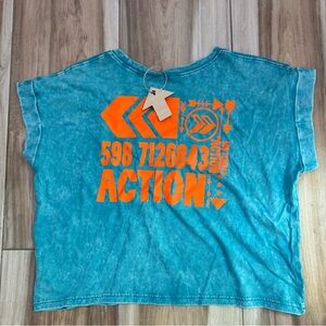 NWT MAP Cropped Tee-> POWER ON A TEE